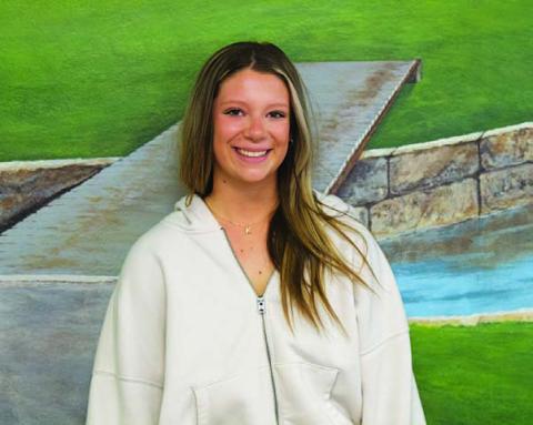 	Name: Kenlee Turner Class: Senior Sport: Golf Favorite Movie: Legally Blonde Favorite Midnight Snack: Goldfish Favorite Social Media: Instagram Main Goal This Season: Win state