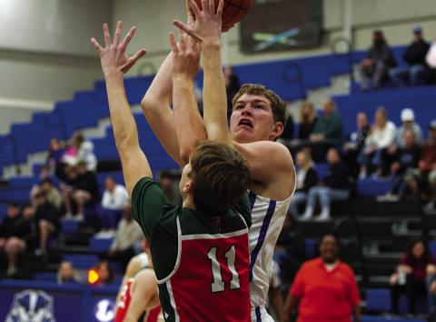 Badgers open district play with dominant win over Gateway