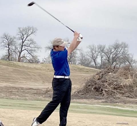 Jaxon Tomme tees off at Squaw Valley in Glen Rose. GARRY SPORE | COURTESY PHOTO