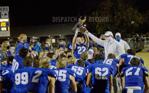 Badgers finish unbeaten district championship with 56-20 win over Billies