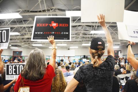 Beto O'Rourke was greeted with supporters and critics during a town hall meeting Thursday. He spoke briefly and then answered questions from the audience.   MONIQUE BRAND | DISPATCH RECORD