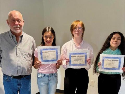 Texas history teacher James Best helped recognize his students who were named winners of the DRT Essay Contest on “Three flags over Texas.” With him are, from left to right, second-place winner Mia Summer, first-place winner Willow White and third-place winner Esmeralda Olalde. Not pictured: fourth-place winner Brooklyn Jones. COURTESY PHOTO
