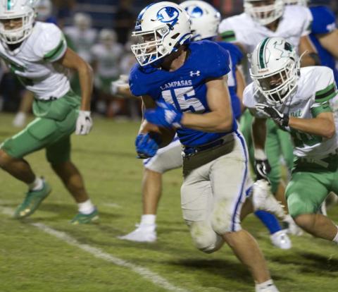Case Brister breaks away from the Burnet defense on his way to a 40-yard touchdown run last Friday in the Badgers’ win. HUNTER KING | DISPATCH RECORD