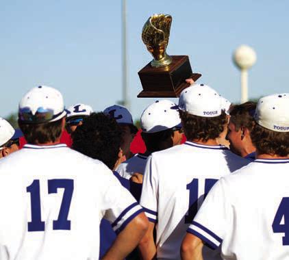 The baseball team hoists their gold glove from the playoff win over Gatesville. FILE PHOTO