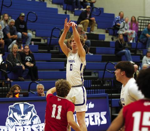 HUNTER KING | DISPATCH RECORD Peyton Sisson scored 10 points against Brownwood on Saturday.