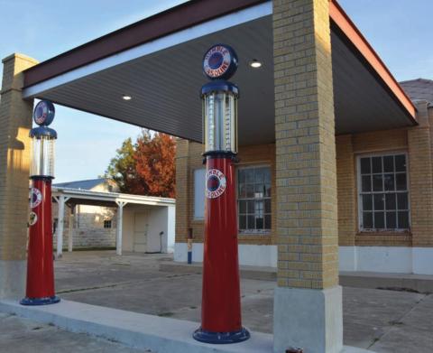 The former gasoline station and then one-time barber shop at 400 E. Second St. has been renamed The Humble Inn and renovated by new owner Andy Fish. Its 1950s-era décor will be on display for Sunday’s Tour of Homes, hosted by the Lampasas County Museum. MONIQUE BRAND | DISPATCH RECORD
