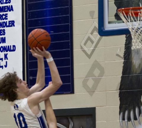 Kaeden Crawford has the Badgers’ best field-goal percentage so far this season, with one week of district play left. JEFF LOWE | DISPATCH RECORD