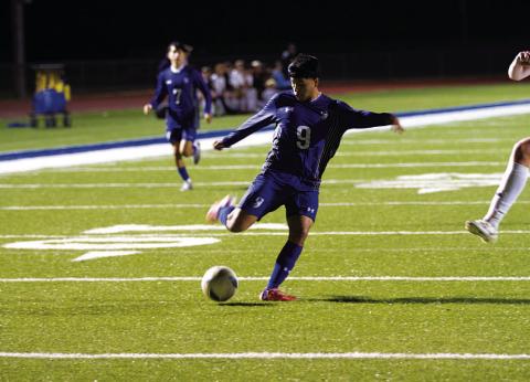 Chris Mendoza had the assist on the lone goal for the Badgers against Brownwood. HUNTER KING | DISPATCH RECORD