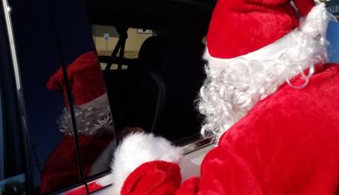 Santa and his helpers to drive through town