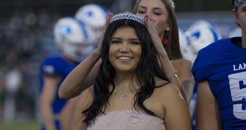 Four-year student trainer wins Football Sweetheart