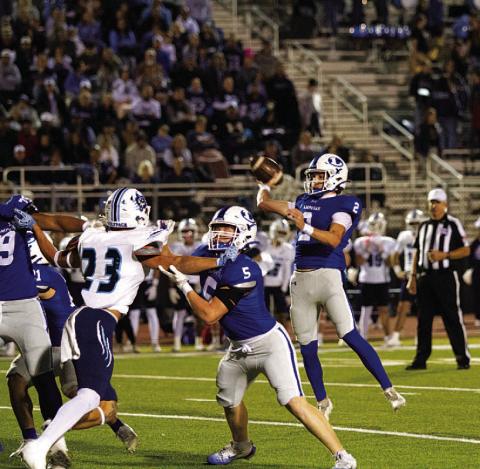 Bryson Roberts quarterbacked the Badgers to a successfull season in 2025. HUNTER KING | DISPATCH RECORD