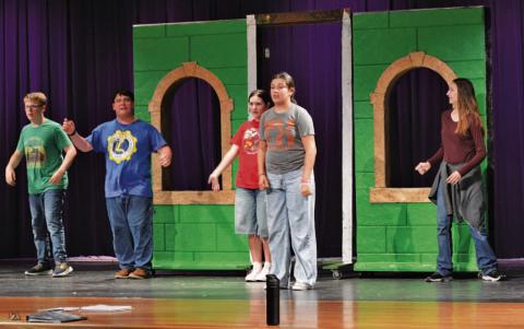 Lampasas High School theatre students go through rehearsal during class last week for their upcoming performance of “The Wizard of Oz.” ERICK MITCHELL | DISPATCH RECORD