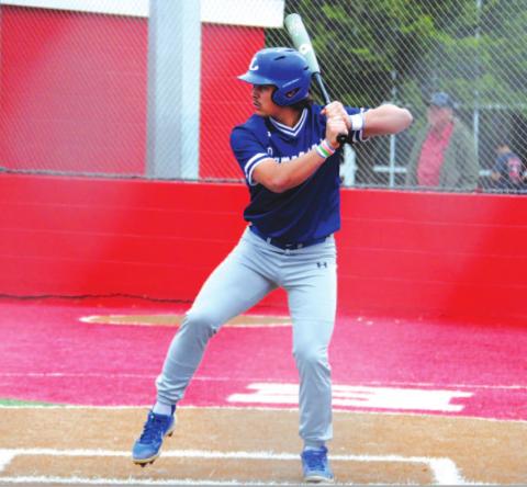 Tak Stinnett loads up to hit a pitch as he leads off for the Badgers against Glen Rose on Tuesday. HUNTER KING | DISPATCH RECORD