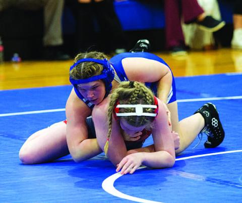 Lampasas wrestlers set for regional meet on Friday