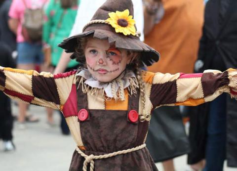 Kinzlee Morgan, dressed as a scarecrow, was caught “hanging around” at Squared Silly 2023. joycesarah mccabe | dispatch record