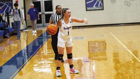 Lady Badgers wrap up district play with dominant win