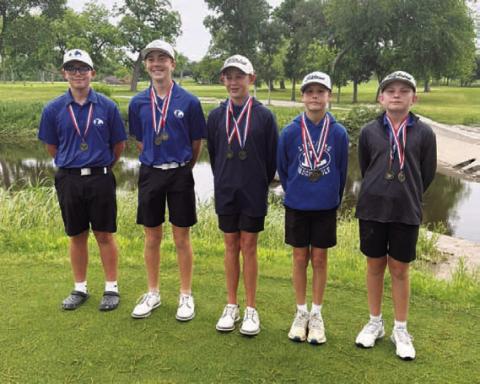 COURTESY PHOTO | LAMPASAS ATHLETICS FACEBOOK The middle school boys golf team showcase their medals.