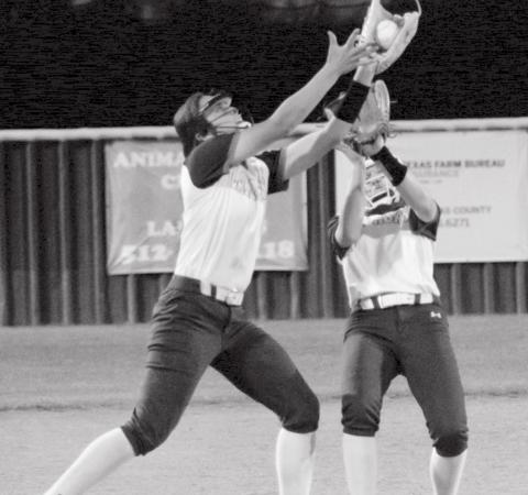 Lady Badger third baseman Hannah Perry