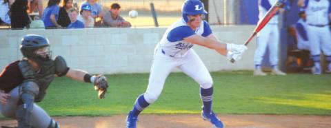 Dax Brookreson fouls off a tough breaking ball in his first at-bat last week against the Brownwood Lions. HUNTER KING | DISPATCH RECORD