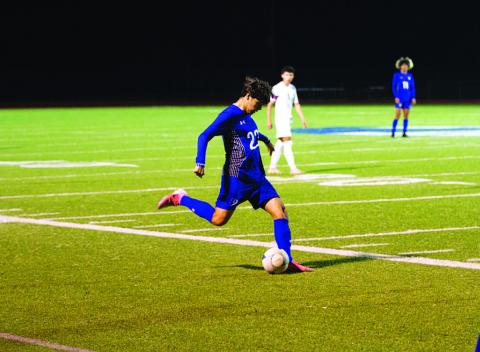 Lampasas soccer teams playing Life Waxahachie in playoffs