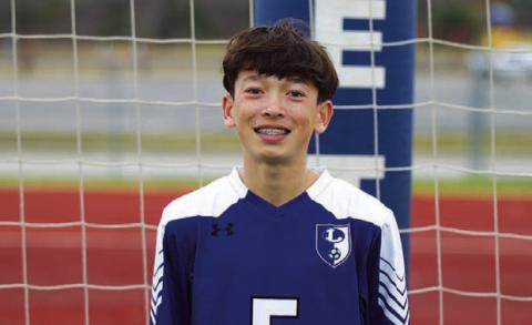 Name: Kent Ashley Class: Junior Sport: Soccer and Cross Country Favorite Movie: Avengers: Infinity War Favorite Midnight Snack: Hot Cheetos Favorite Social Media: Instagram Main Goal This Season: Make it to the playoffs