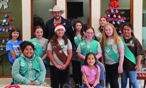 Scouts make ornaments for law enforcement officers
