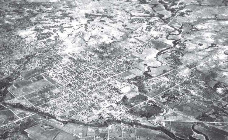About 1925: Fairchild Aerial Survey Photo of Lampasas. Key Avenue is only 15 blocks long. It starts on the north side of Sulphur Creek and ended at the corner of Avenue E. There are no bridges on Grand Avenue at Sulphur or Burleson Creeks. courtesy photo | fairchild aerial survey