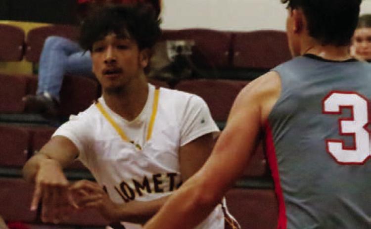 Leonel Caso, along with Tim Juarez will continue to be the leaders for the Hornets this season. FILE PHOTO