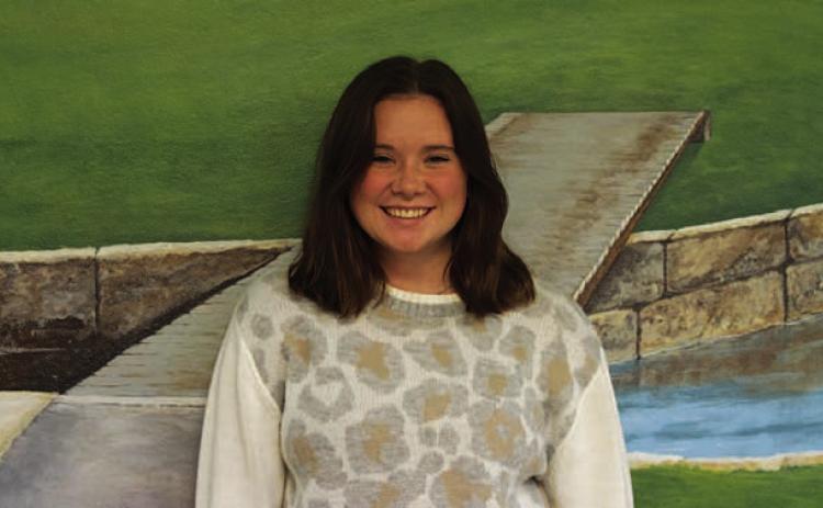 Name: Jennifer Greiner Class: Senior Sport: Golf Favorite Movie: 10 Things I Hate About You Favorite Midnight Snack: Ice Cream Favorite Social Media: TikTok Main Goal This Season: To get first at state