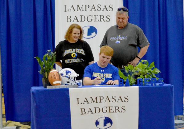 Owen Seaver signed with Angelo State University. 