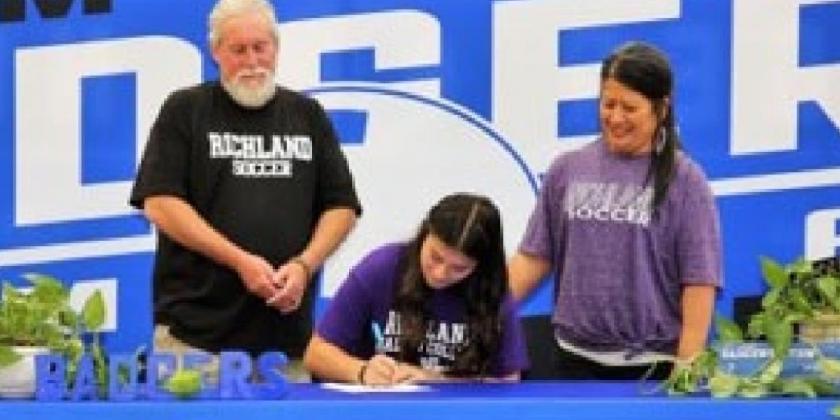 Keona Cartwright signs to play soccer for Richland College Chris Miles | Courtesy Photo