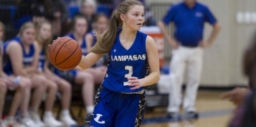 Addison Borchardt dribbles while looking for a teammate to pass the ball to during the Lady Badgers’ scrimmage last week against Copperas Cove. HUNTER KING | DISPATCH RECORD
