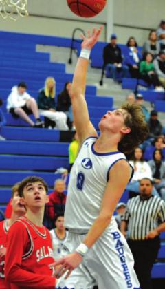 Nate Borchardt goes up for a layup for two of his 19 points in the loss to Salado. HUNTER KING | DISPATCH RECORD