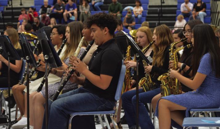 Lampasas Middle School Wind Ensemble and Symphonic Band performs “El Taco Picante” during Thursday’s concert at the high school. The LHS Jazz Band concert will be held tonight. ERICK MITCHELL | DISPATCH RECORD