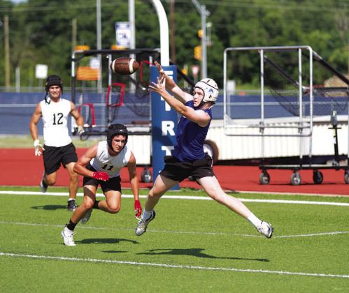 HUNTER KING | DISPATCH RECORD Housten Hill hauls in a touchdown against Gatesville on Wednesday.
