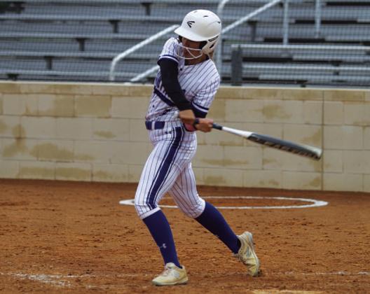 HUNTER KING | DISPATCH RECORD Bre Quarles had two hits and drove in two runs in last Thursday’s game.