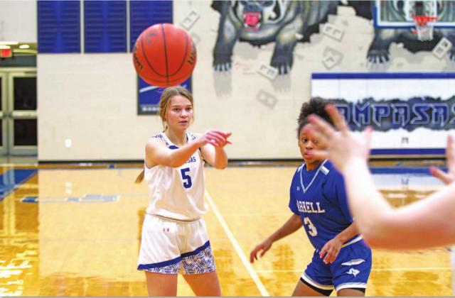 HUNTER KING | DISPATCH RECORD Hadley Oncken completes a pass to a teammate during the Lady Badgers’ double-digit win over Jarrell.