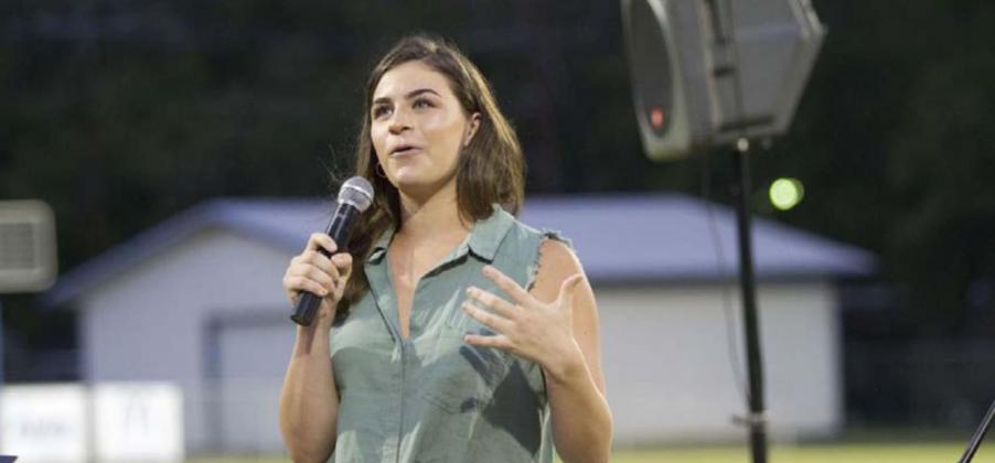Rebecca Pearce shares her story during Fields of Faith. HUNTER KING | DISPATCH RECORD