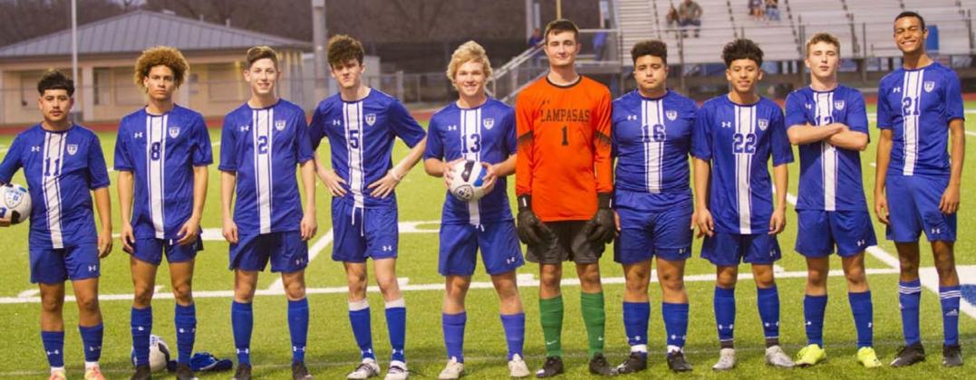 Soccer seniors end regular season with victories; boys advance to playoffs