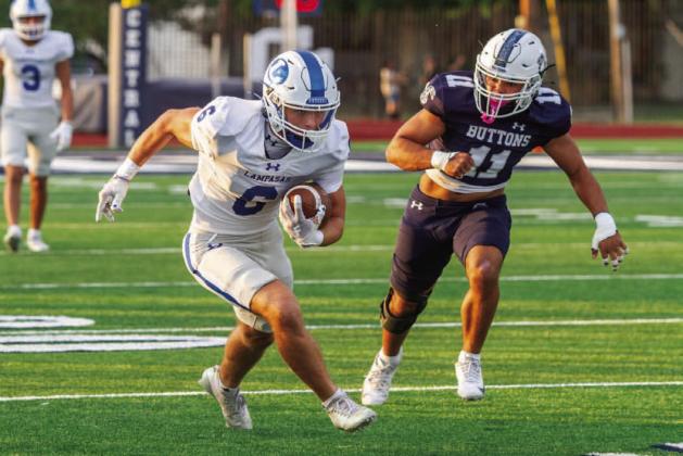 ANA SOFIA MEYER| DISPATCH RECORD Junior wide receiver Brayden McLoughlin cuts up the field after catching a pass from quarterback Ross Kothmann. Kothmann found McLoughlin for a team-high seven receptions and a total of 70 yards.
