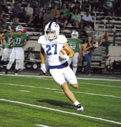 HUNTER KING | DISPATCH RECORD Jett Walker played his second varsity game and scored his first touchdown against Burnet.