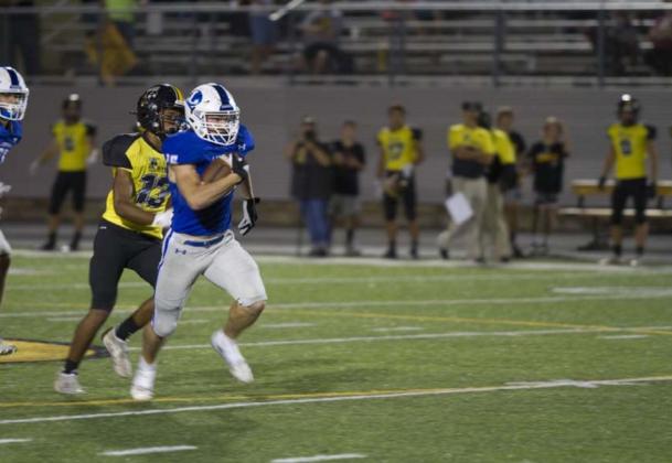 Case Brister runs away from the Gatesville defense on his way to the end zone. HUNTER KING | DISPATCH RECORD