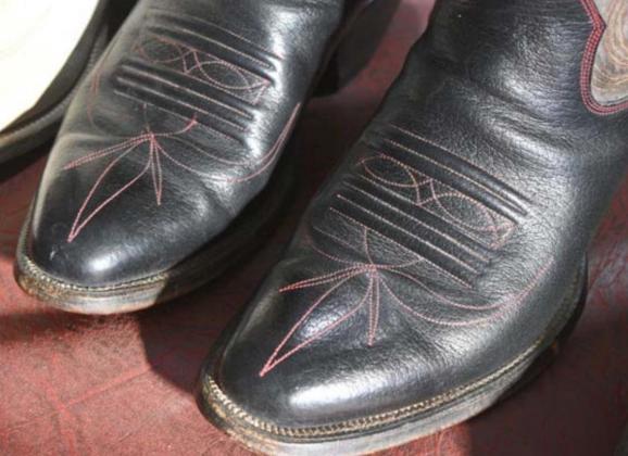 The “toe flower” stitching pattern that Ray Jones used now is featured on boots that Pablo Jass crafts. MADELEINE MILLER | DISPATCH RECORD
