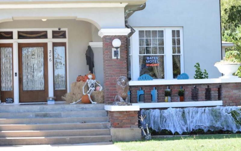Local law enforcement officials suggest staying safe while trick-or-treating by approaching only those places that display visible signals they are participating in the Halloween festivities – with lights on and décor out, like this Lampasas home. ALEXANDRIA RANDOLPH | DISPATCH RECORD