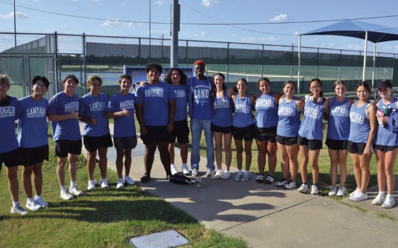 The Lampasas High School tennis team stops for group photo after a successful 2-0 start on Friday. COURTESY PHOTO