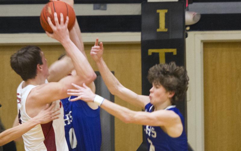 Nate Borchardt, right, defends against Argyle.