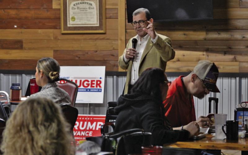 State Senator Pete Flores (R-Pleasanton) speaks to Lampasas County residents at lunchtime on Thursday. ERICK MITCHELL | DISPATCH RECORD