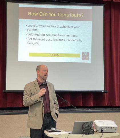 Lometa ISD Superintendent Rob Moore offers examples to those in attendance at last week’s presentation about how they can be involved in the bond election process and what it would mean for the school. MASON HINES | DISPATCH RECORD