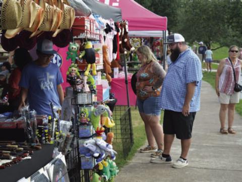 Vendors delight at W.M. Brook