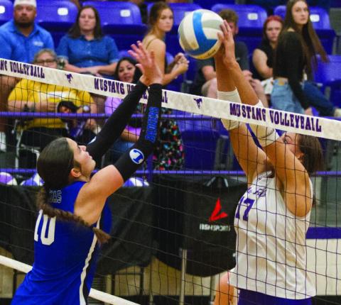 ANA SOFIA MEYER | DISPATCH RECORD Lampasas’ middle Ysa Swain, a senior, faced a tough matchup against Marble Falls’ senior middle, Amaris Mitchell-Ochoa.